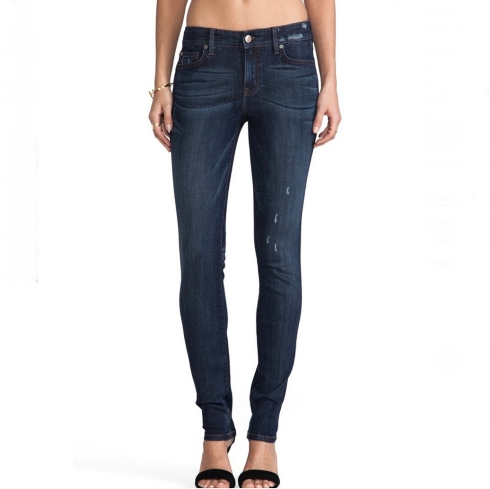 Level 99 Mid Rise Lily Skinny Straight